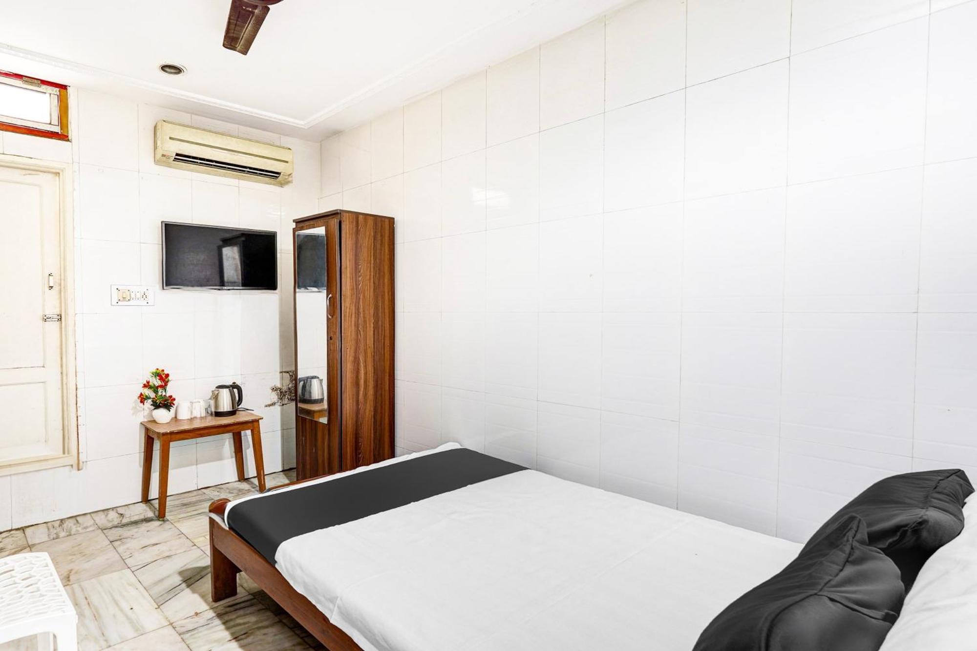 Hotel O Elango Park